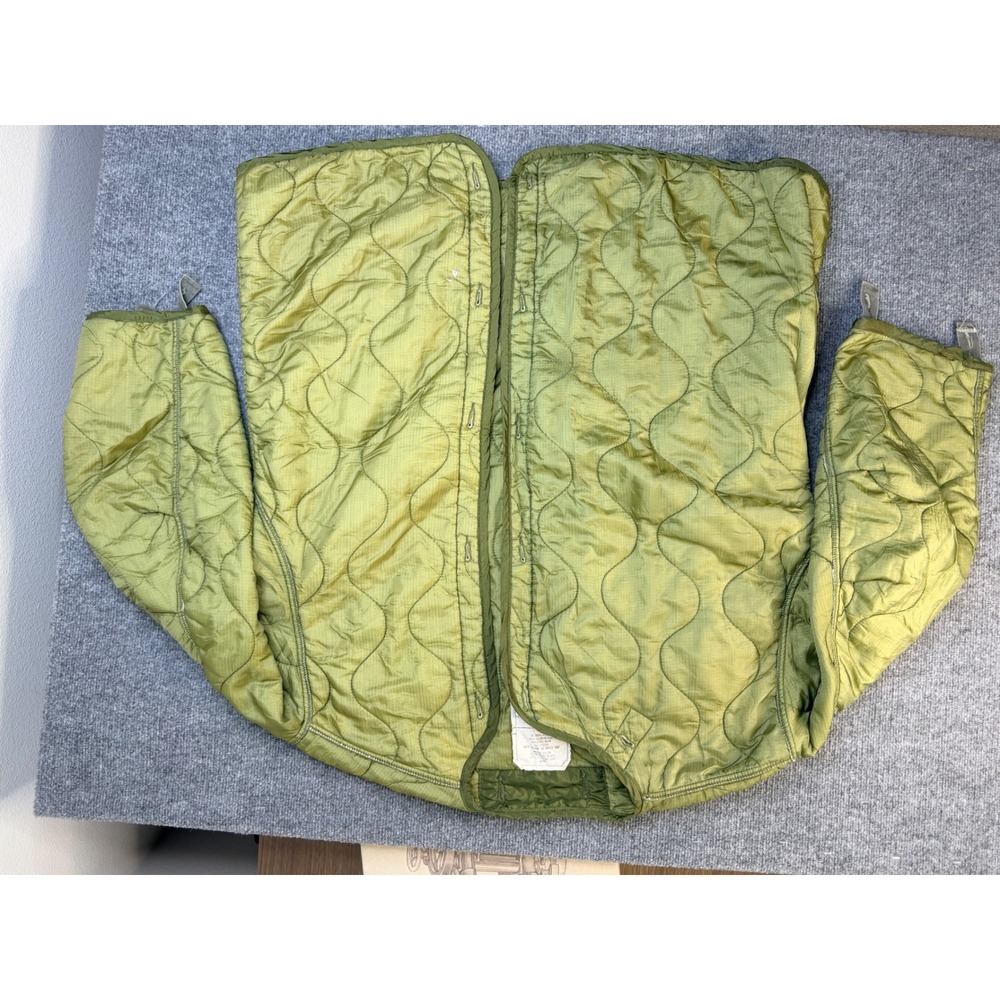 Vintage US Military M65 Field Jacket Liner Medium Green Quilted Parka Liner USA